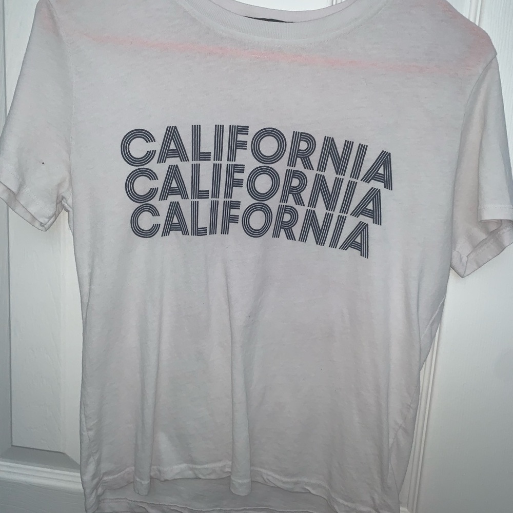 BRANDY MELVILLE california t-shirt